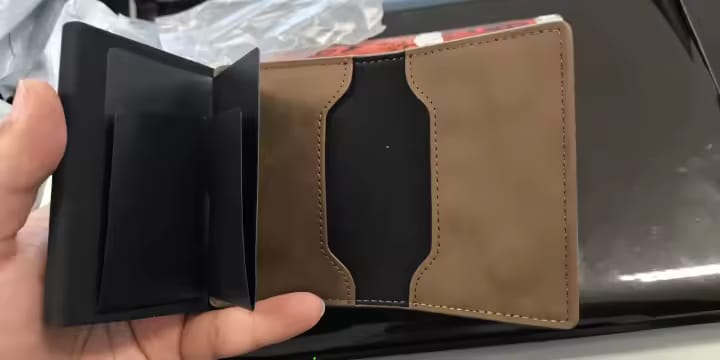 Customer photo review of Tarjetero RFID BLINDAX — Bloqueo antirrobo
