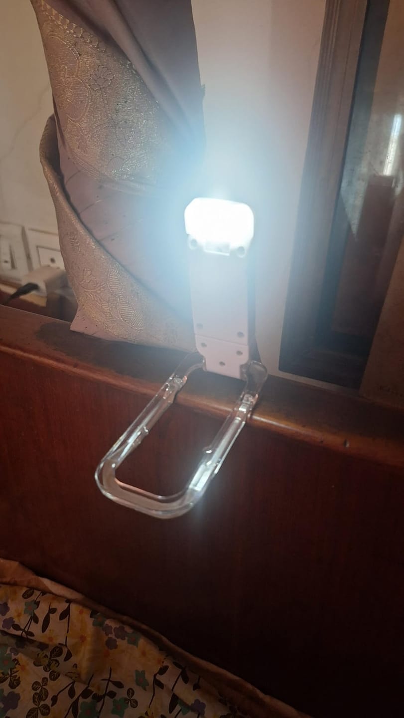 Customer photo review of Glowsense Rechargable Iluminator