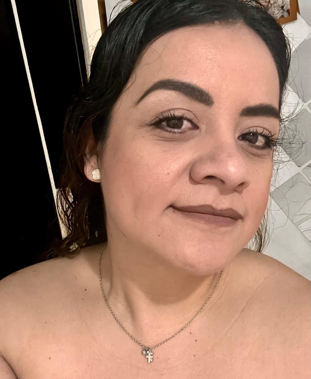 Customer photo review of Par Arete Mini Trebol Zirconias