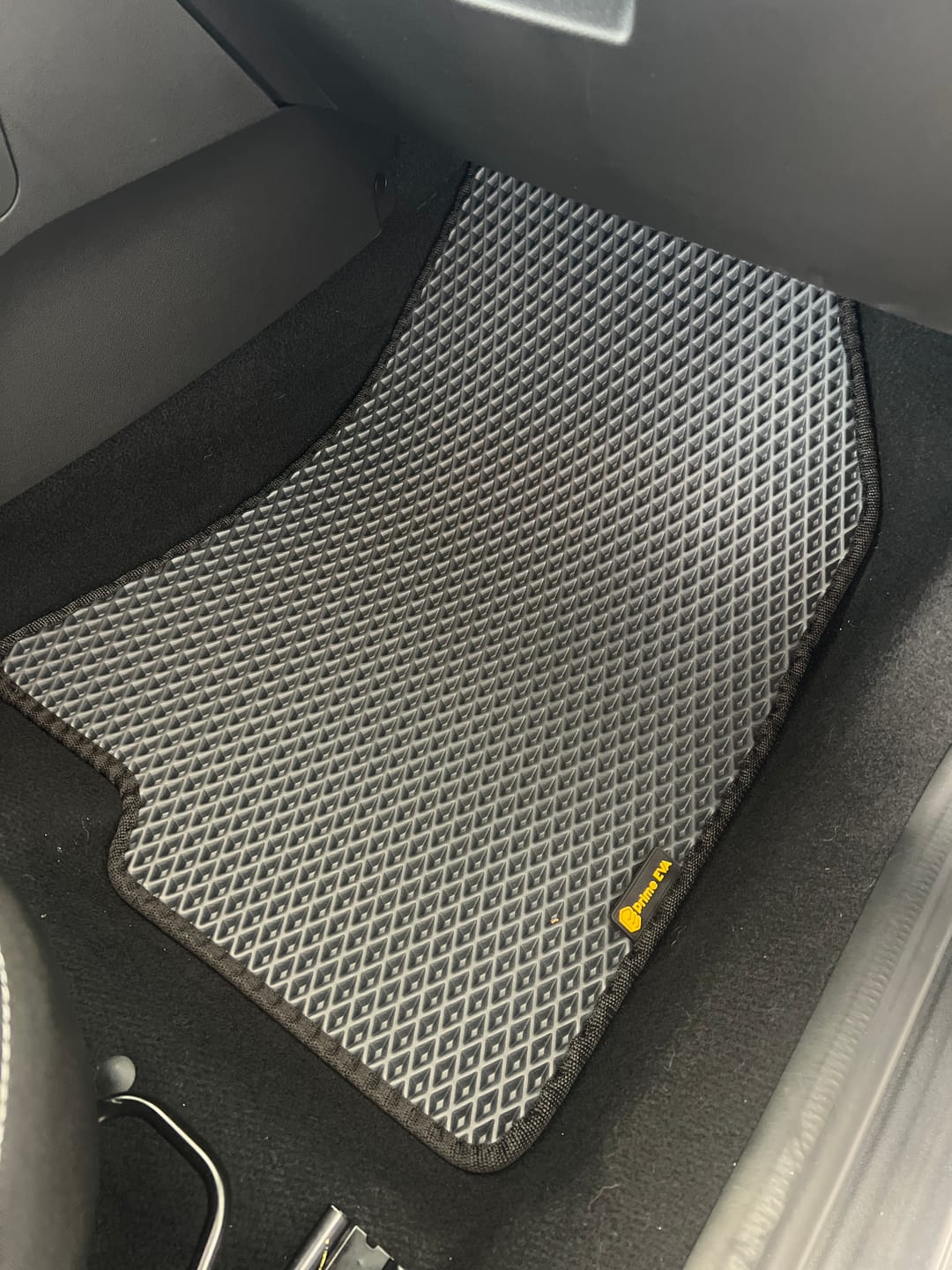 Customer photo review of Auto Fußmatten nach Maß - Vorne