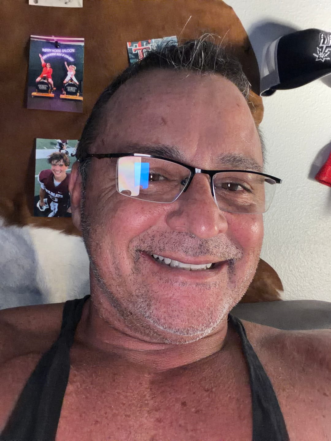 Customer photo review of Lumadux Anti Blue Light Glasses