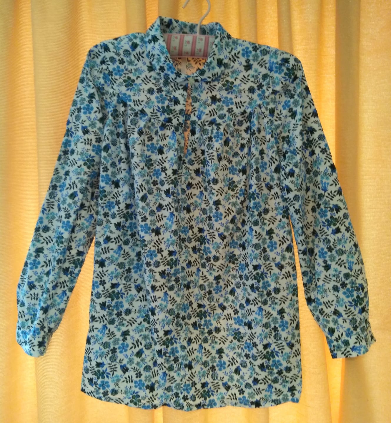 Customer photo review of Delicate Flowers and Leaves Cotton Poplin Fabric