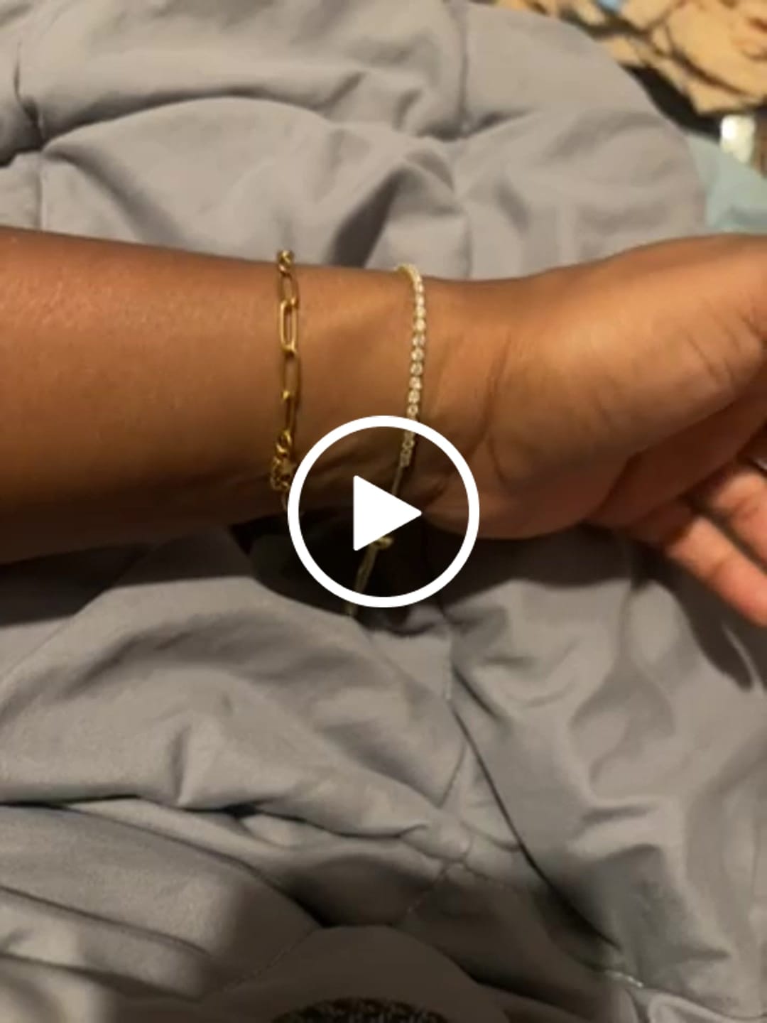 Customer video review of Maui Paperclip Bracelet (Bundle)