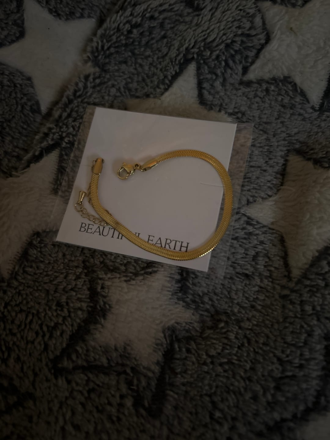 Customer photo review of Sarya Snake Chain Gold Bracelet