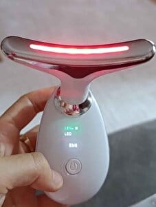 Customer photo review of Veloura Porelift - Yüz ve Boyun Sıkılaştırma Cihazı