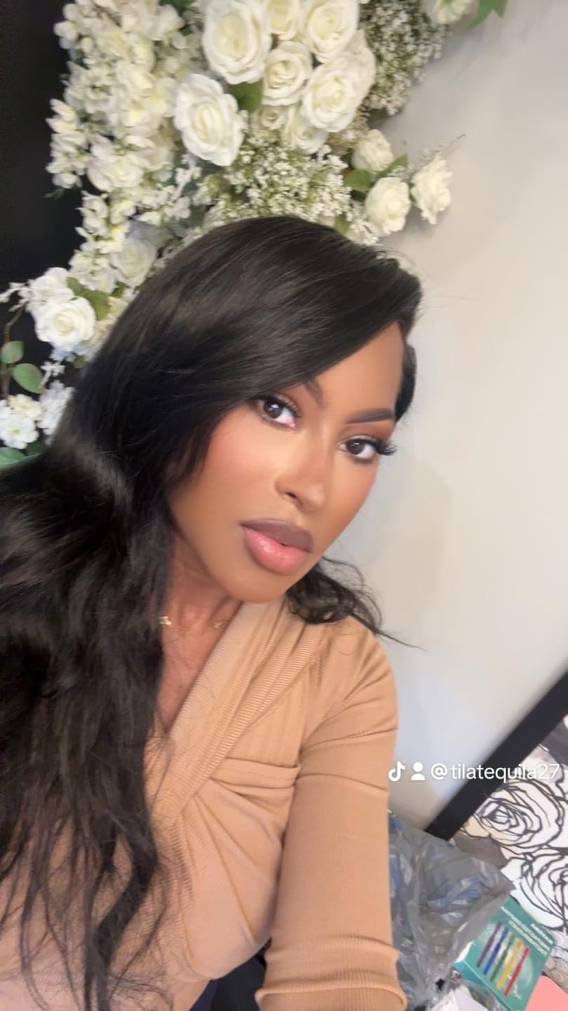Customer photo review of Wavymy Pre-Styled Butterfly Cut Layer Yaki Straight Natural Wave Wig Beginner Friendly Wig Human Hair Wig 250% Density