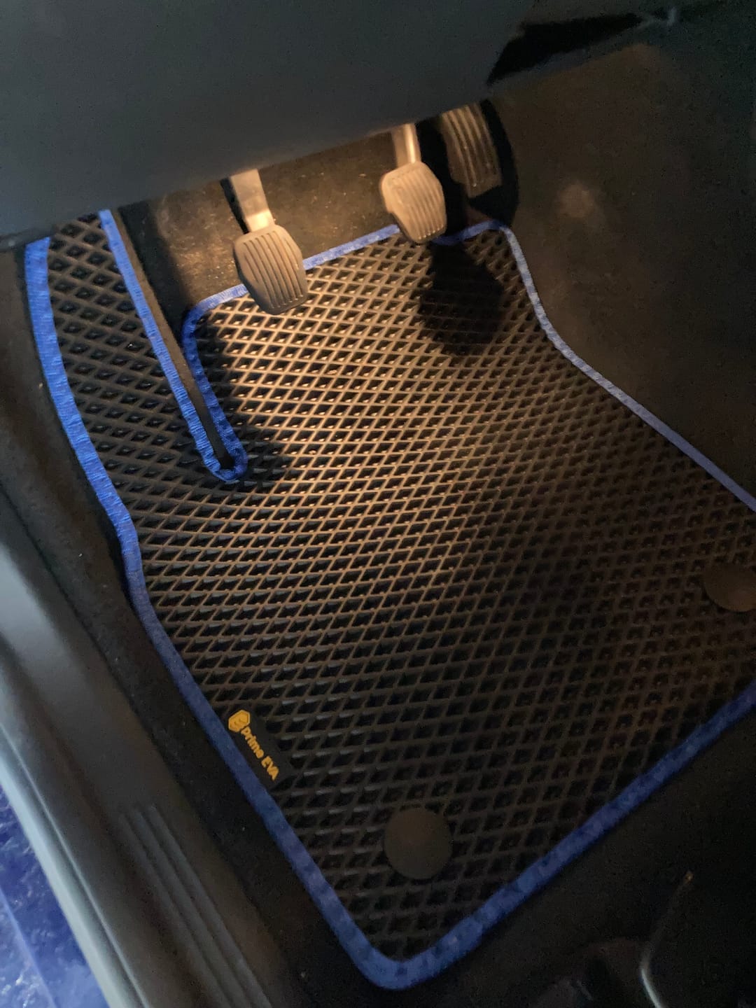Customer photo review of Auto Fußmatten nach Maß - Komplettset