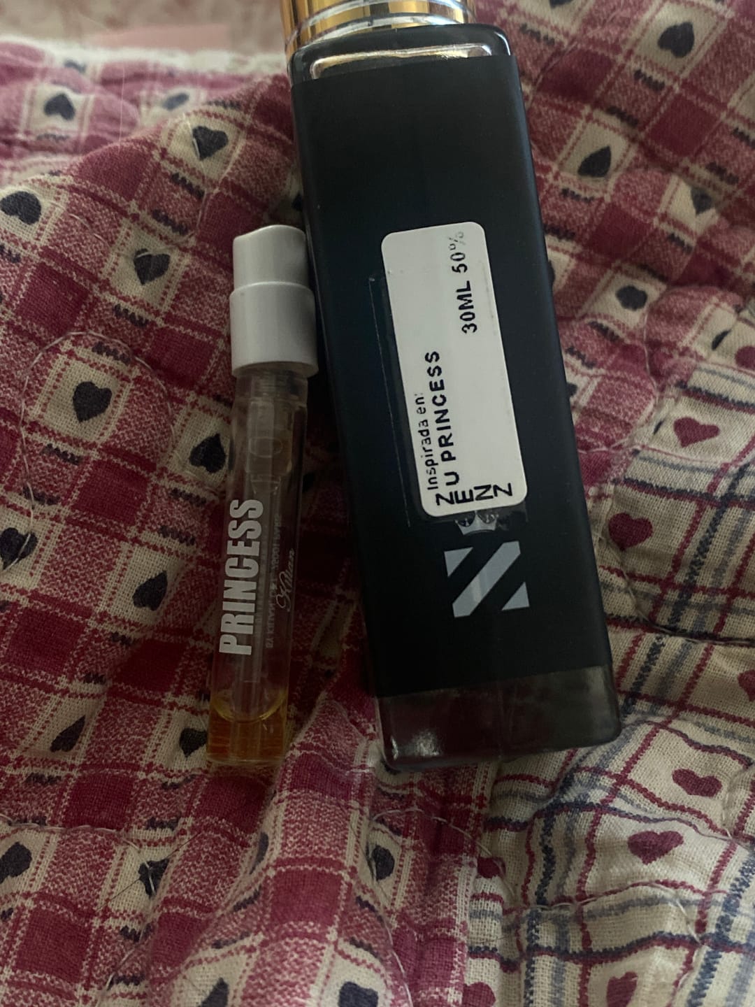 Customer photo review of Perfume Inspirado en U I DONT NEED A PRINCE BY MY SIDE TO BE A PRINCESS KILLIAN NUEVO ABRIL 2024 zenz