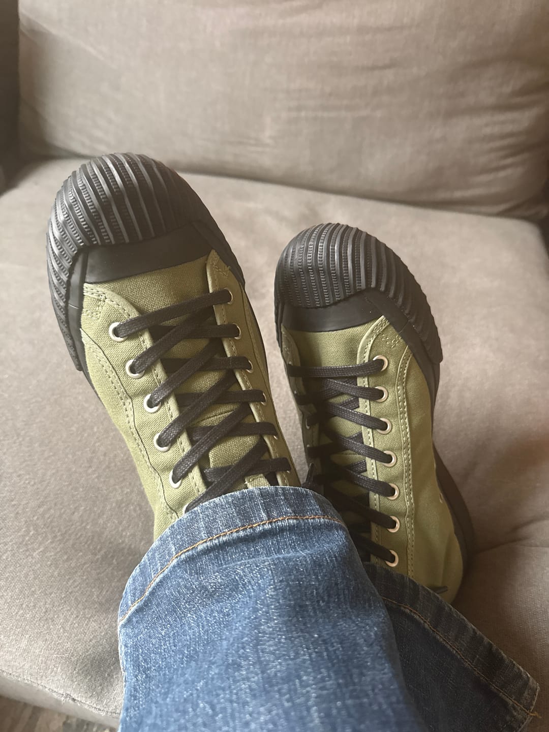 Customer photo review of Grounder High-Top Olive Green/Black
