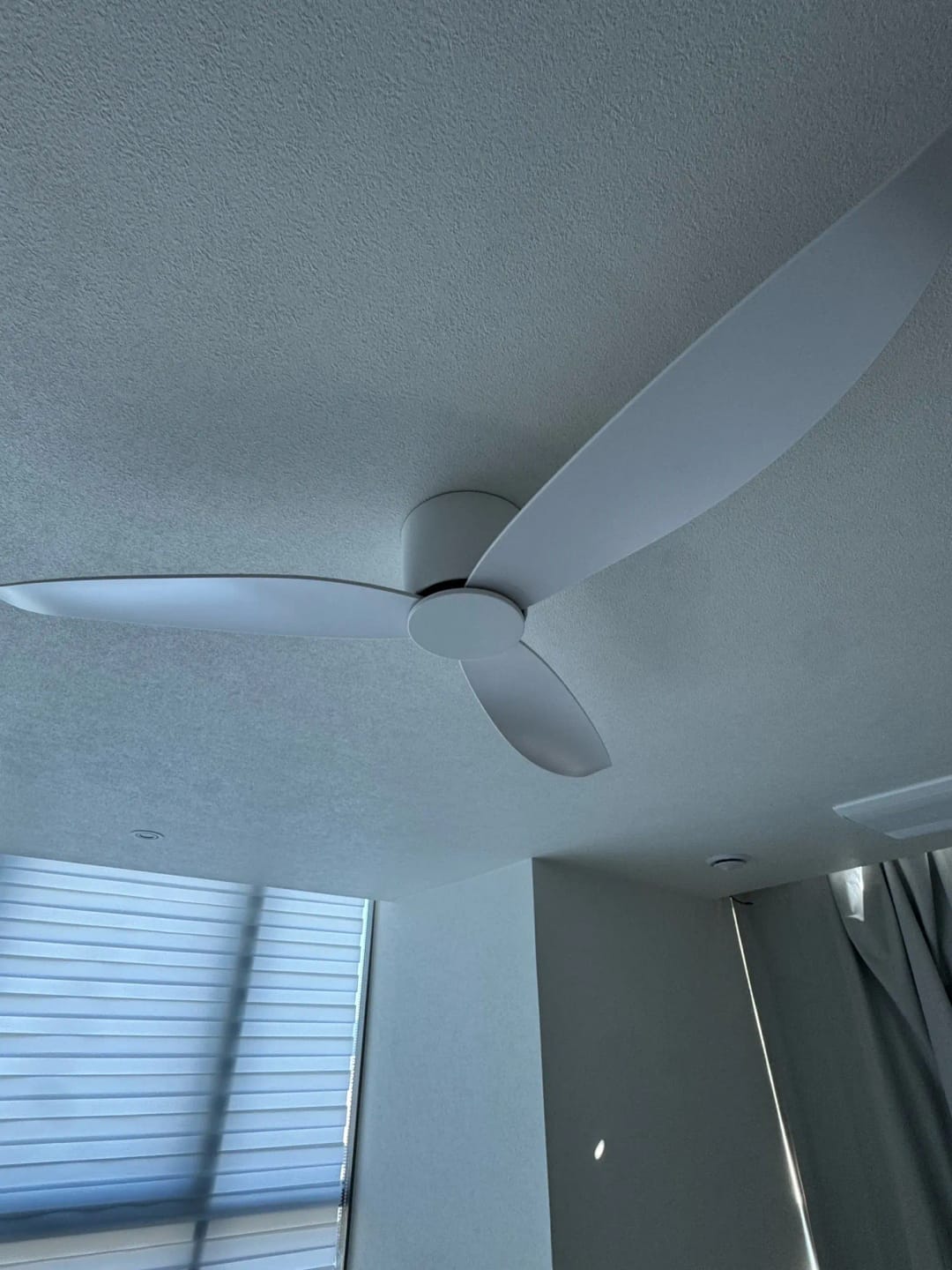 Customer photo review of 36/44/52-Inch Low-Profile Ceiling Fan with Remote Control