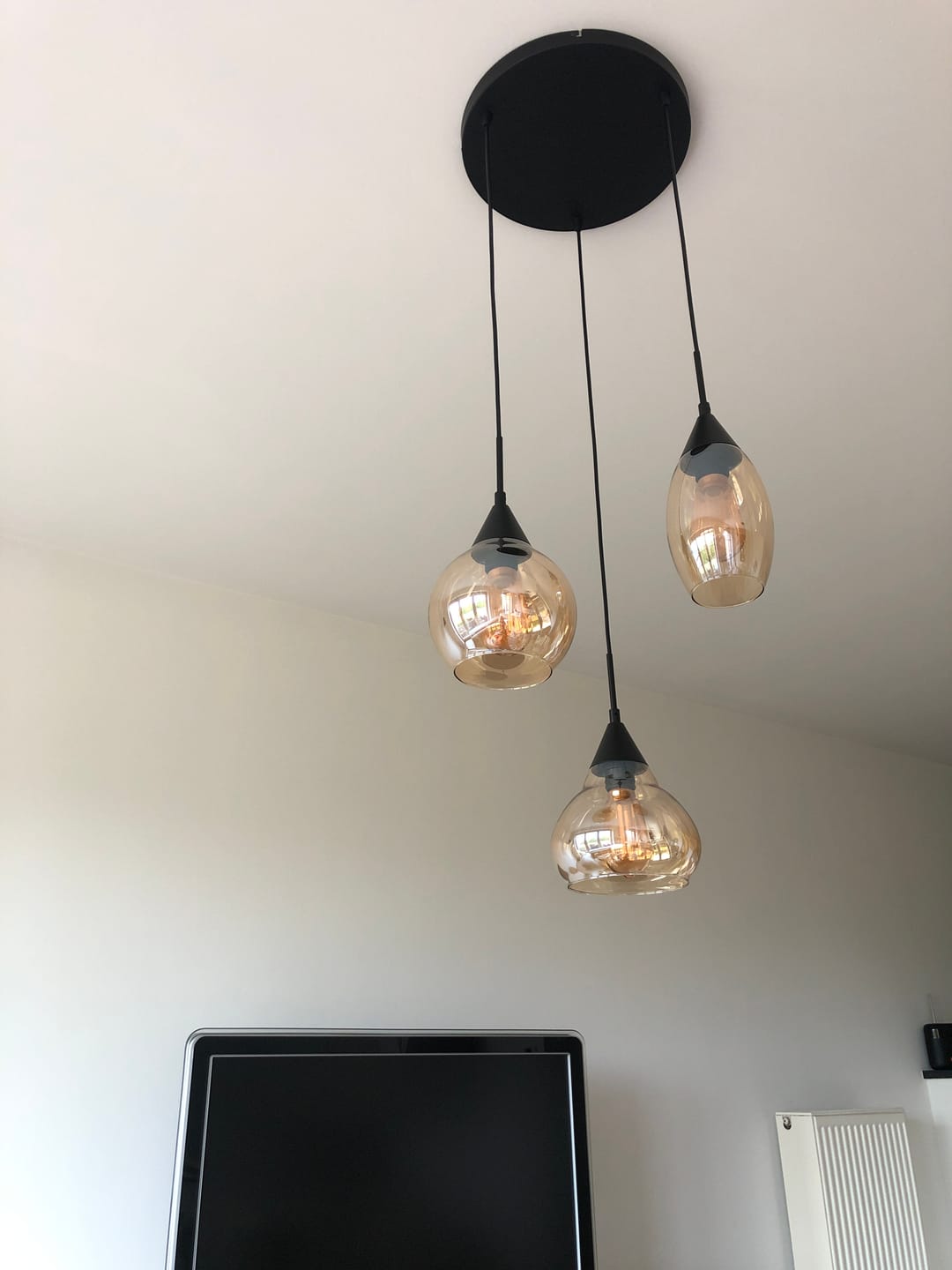 Customer photo review of Hanglamp Olea - 3-lichts - Amberkleurig - Glas