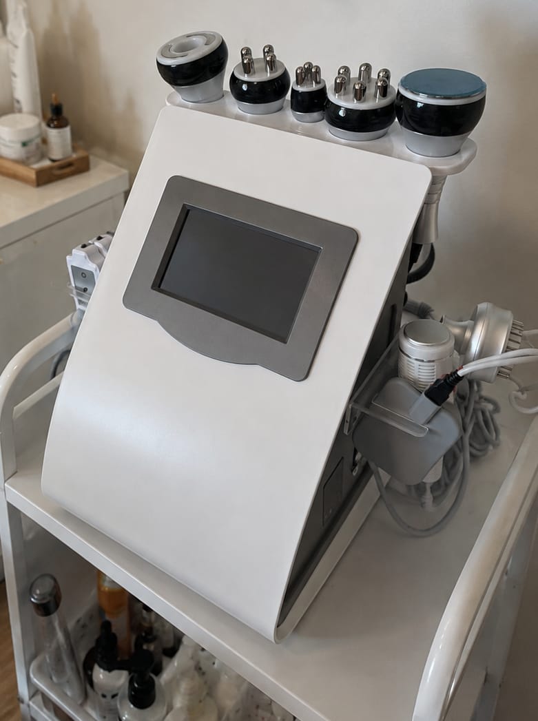 Customer photo review of Celestia Pro 40K 9-in-1 Body Slimming Toning System