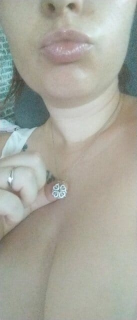 Customer photo review of Kandelya Trébol