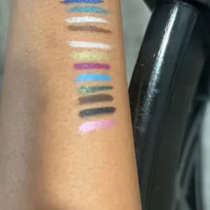 Customer photo review of Colorata Matita Eyeliner 12 Colori Effetto Perlato Luminoso