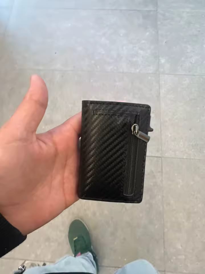 Customer photo review of Tarjetero RFID BLINDAX — Bloqueo antirrobo