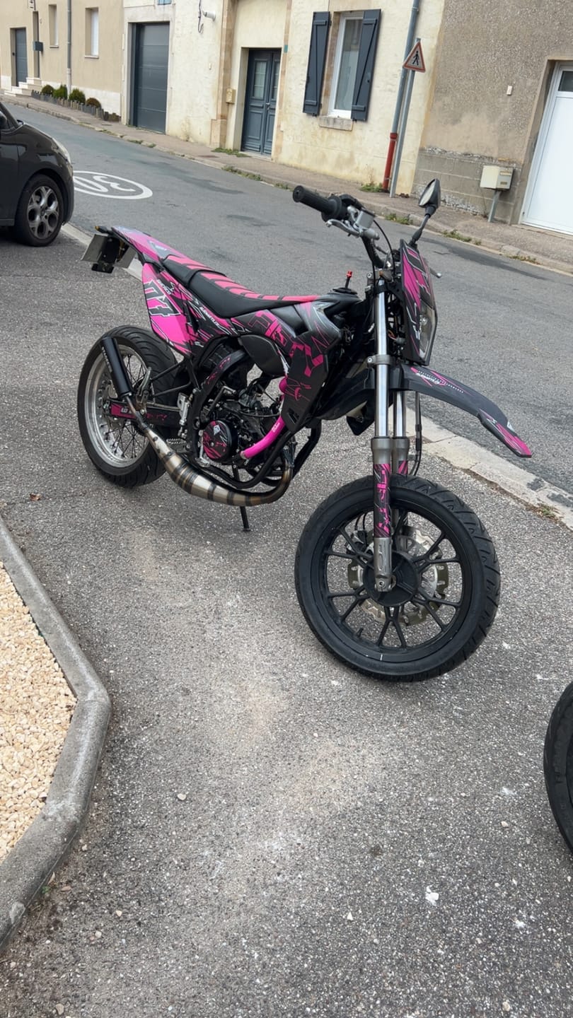 Customer photo review of KIT DÉCO 100% PERSONNALISABLE 50CC