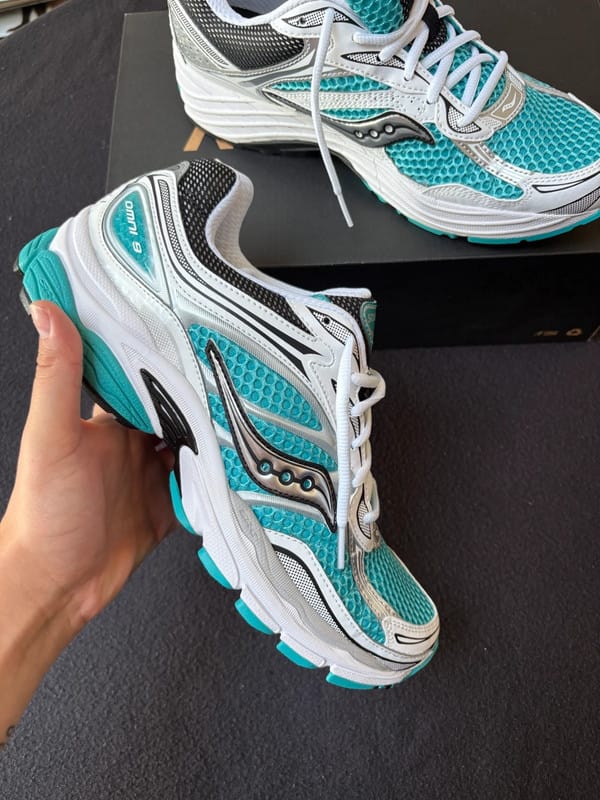 Customer photo review of Saucony ProGrid Omni 9 OG Green Silver