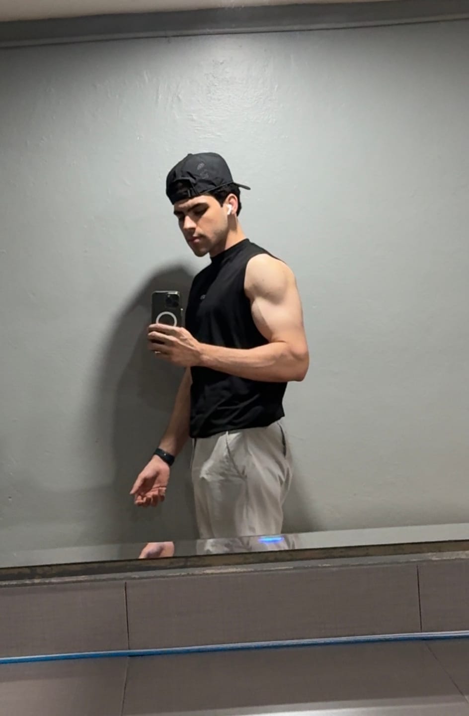 Customer photo review of Lyocell Essential Tank V1 - Brown
