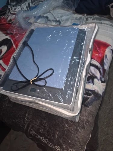 Customer photo review of L/XL Non-Woven Under-Bed Storage Bag for Clothes and Blankets