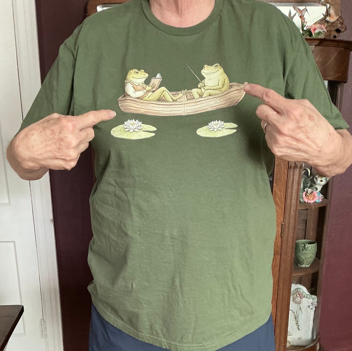 Customer photo review of Frog Reading Cottagecore Unisex Shirt, Book Lover Gift