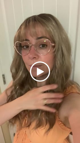 Customer video review of JBEXTENSION 22 Inches Scalpiana British Milk Tea 3.5X4 Hard Silky Top Natural Scalp Effect Women Wig with Bangs CLAIRE SILKY TOP - BRITISH MILK TEA