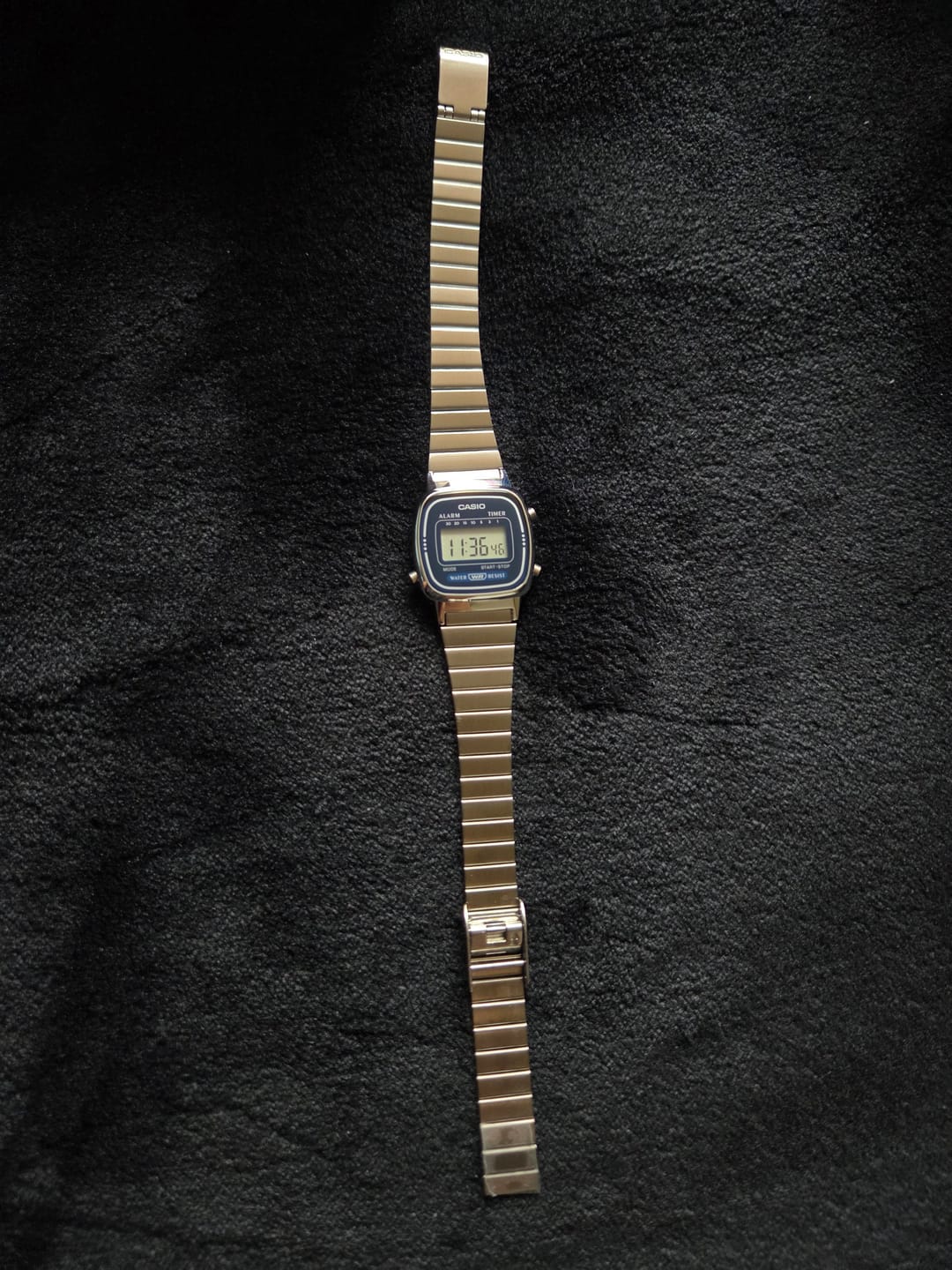Customer photo review of Reloj Casio Vintage LA670WA-2DF Plateado Azul
