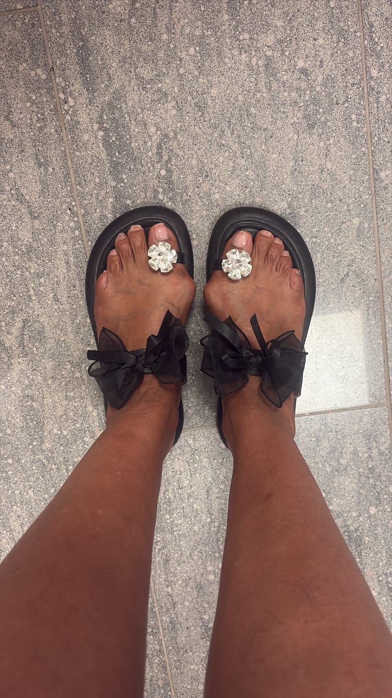 Customer photo review of Black Zircon Tulle Bow Comfortable Splicing Slide Sandals