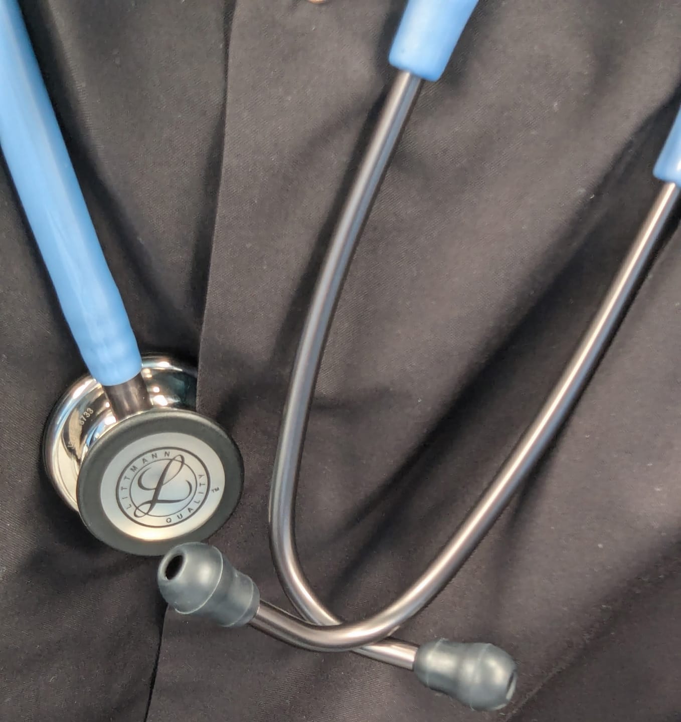 Customer photo review of Littmann Classic III Monitoring Stethoscope: Mirror & Ceil Blue - Smoke Stem 5959