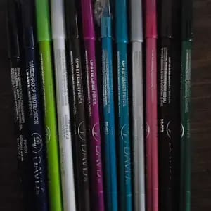 Customer photo review of Colorata Matita Eyeliner 12 Colori Effetto Perlato Luminoso
