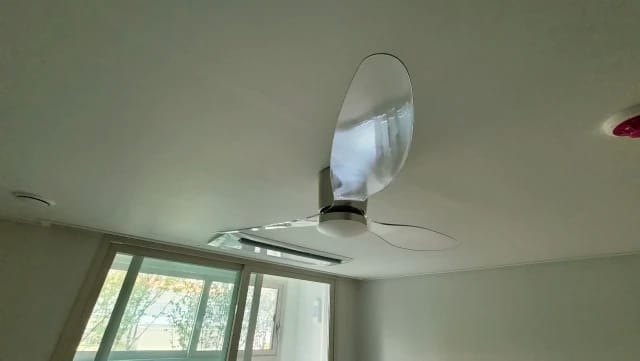 Customer photo review of 42/52-Inch Ceiling Fan with Transparent Blades and Remote