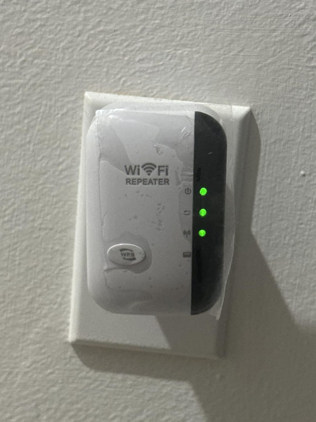 Customer photo review of SignalMax WiFi Extender