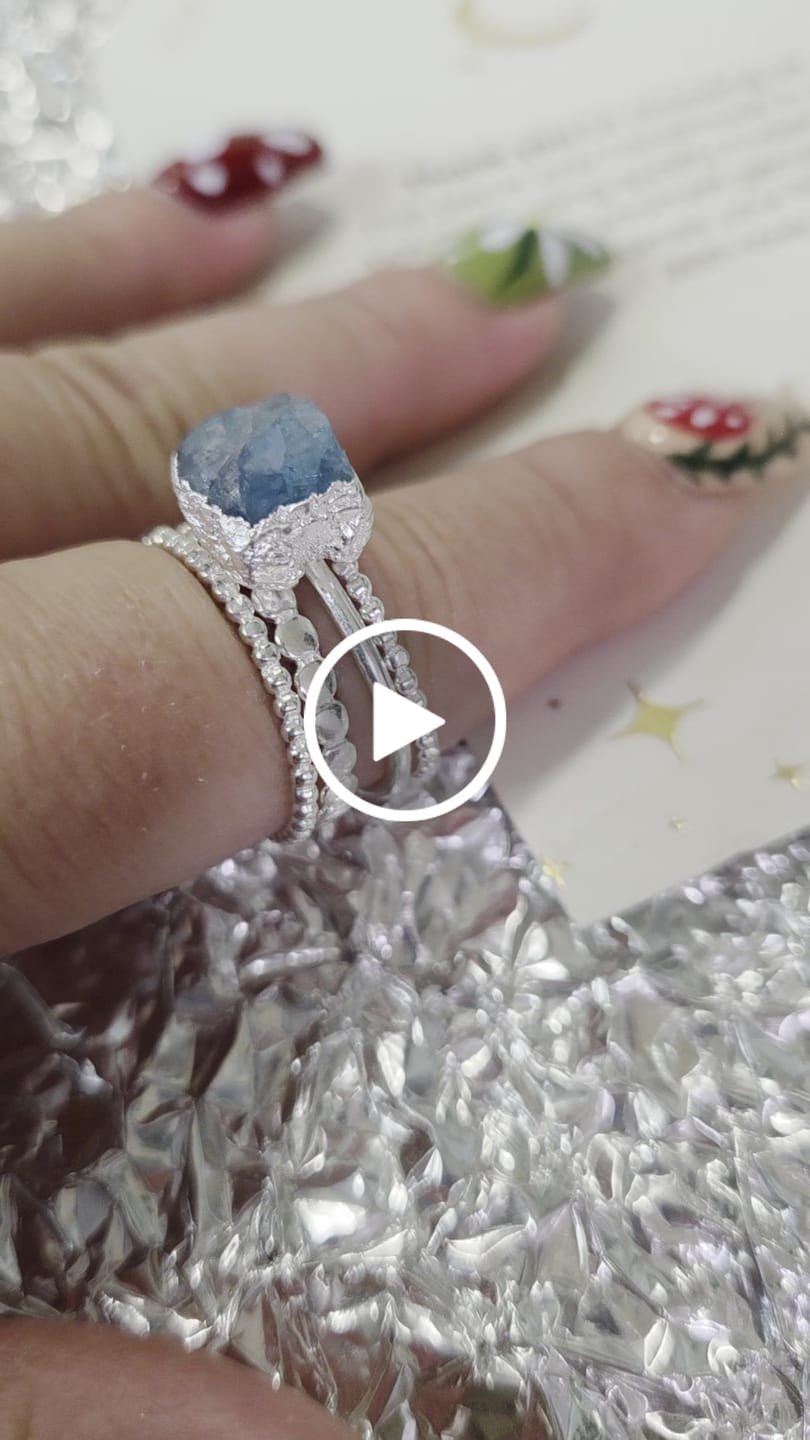 Customer video review of Raw Apatite Silver Stacking Ring Set