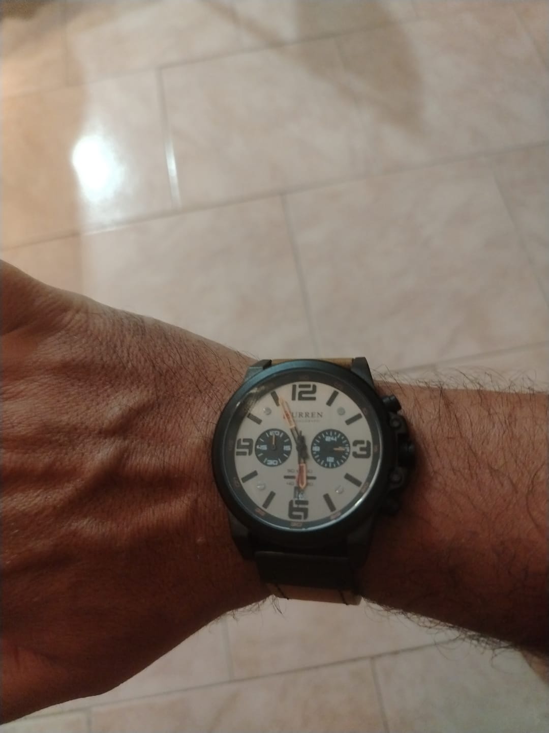 Customer photo review of Curren Sofia® orologio uomo pelle