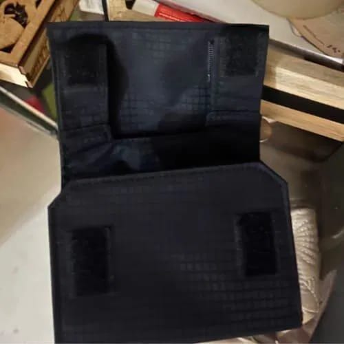 Customer photo review of Cartera Oculta Farsight™