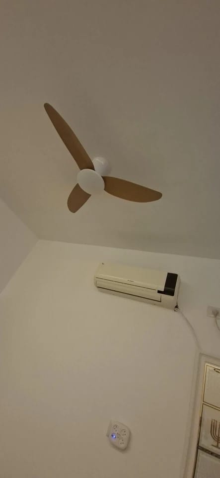 Customer photo review of Three-Blade Ceiling Fan with Dimmable Light and Remote