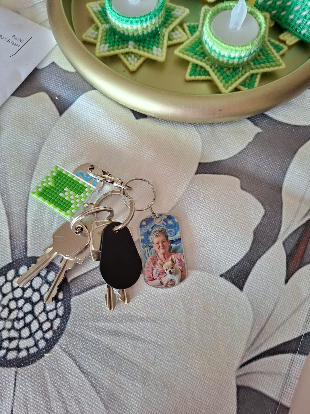 Customer photo review of Ons jubileum (Van Gogh-stijl) - Gepersonaliseerde metalen sleutelhanger