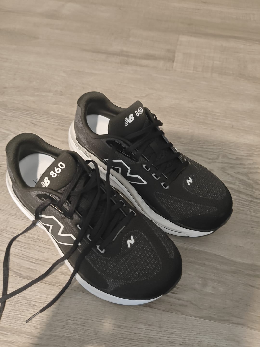 Customer photo review of New Balance Men's Fresh Foam X 860v15