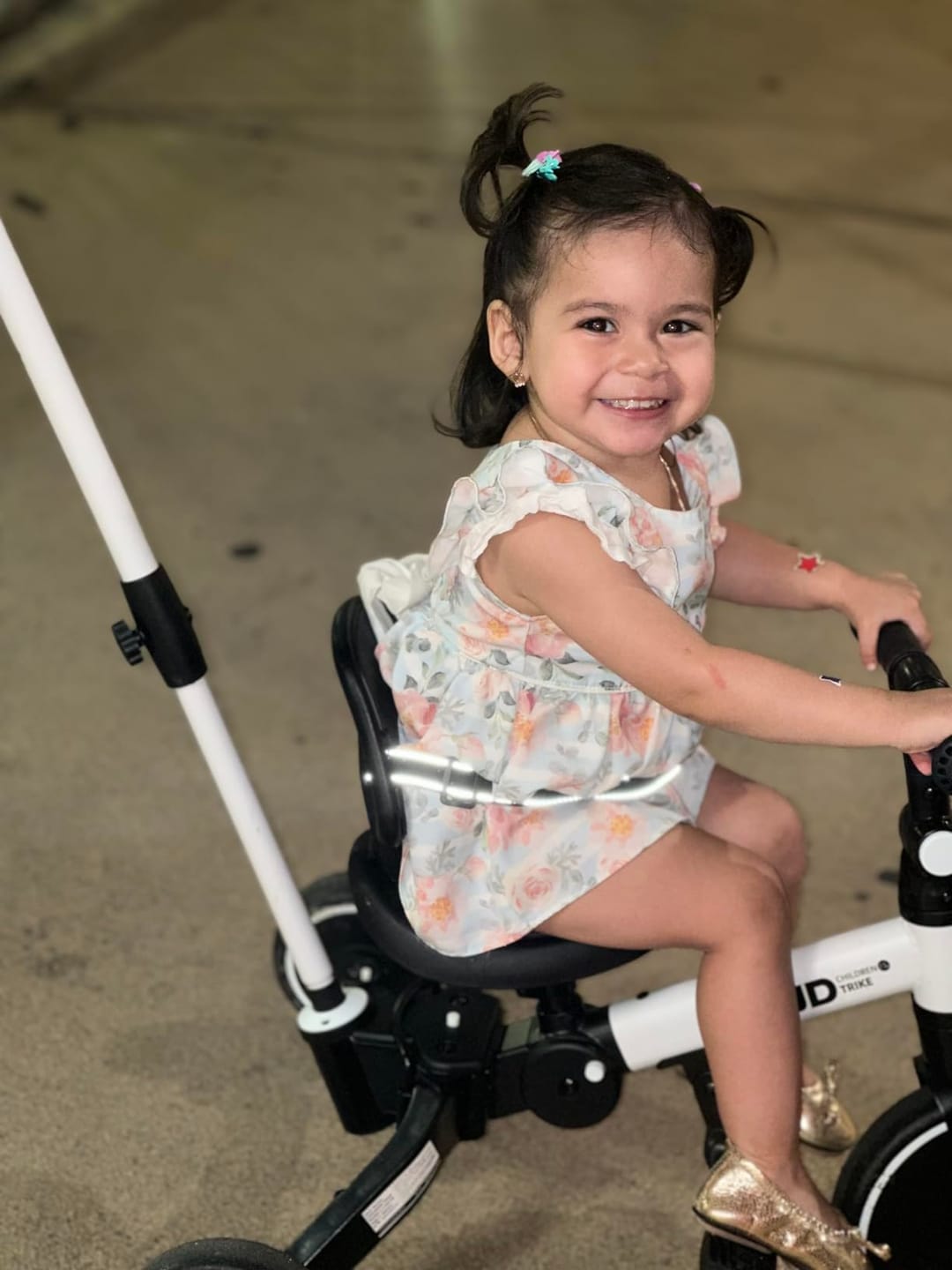 Customer photo review of Triciclo Evolutivo 4 en 1 – Ayuda a Tu Bebé a Caminar Seguro y Sin Caídas