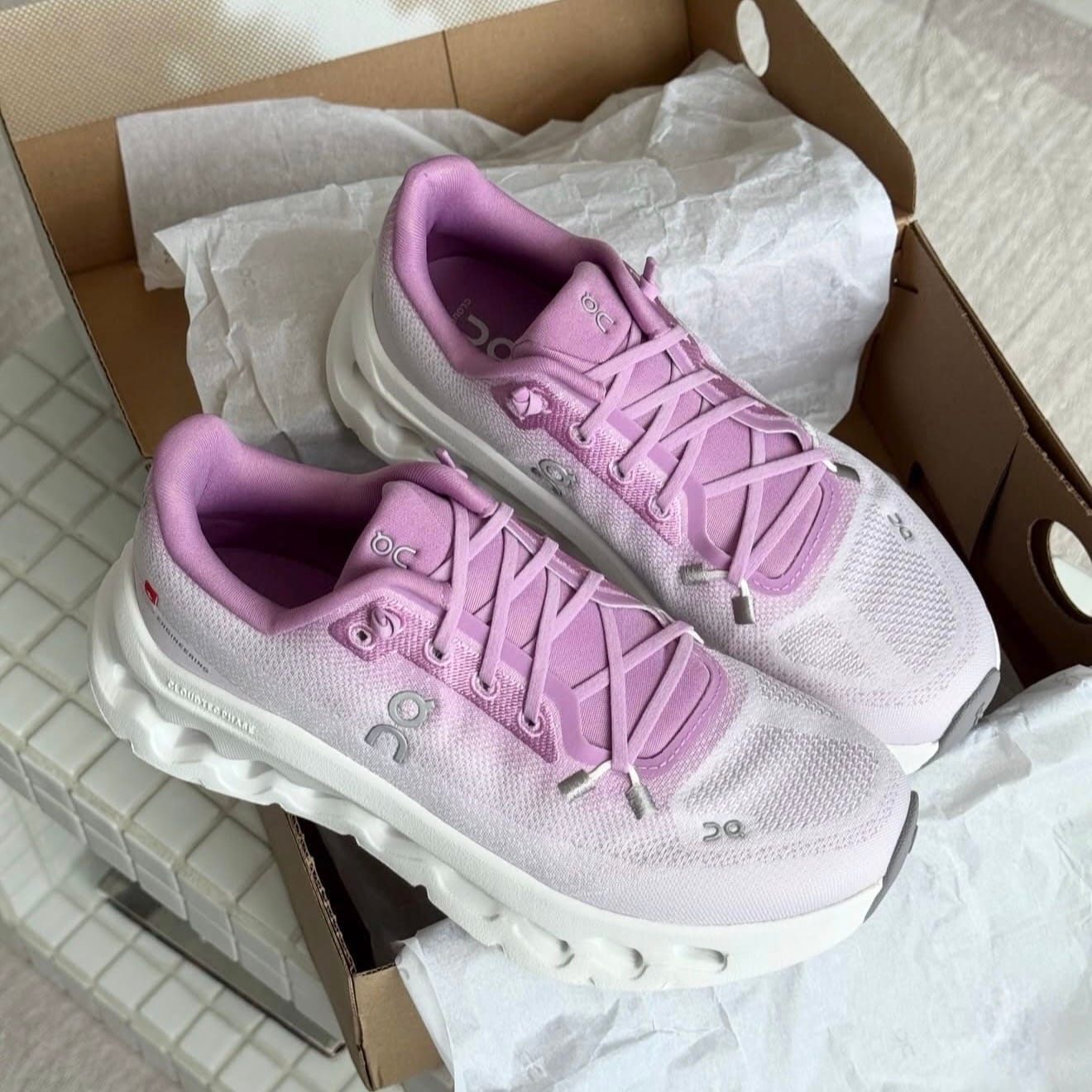 Customer photo review of Cloudtilt Bloom | Sakura - CBS