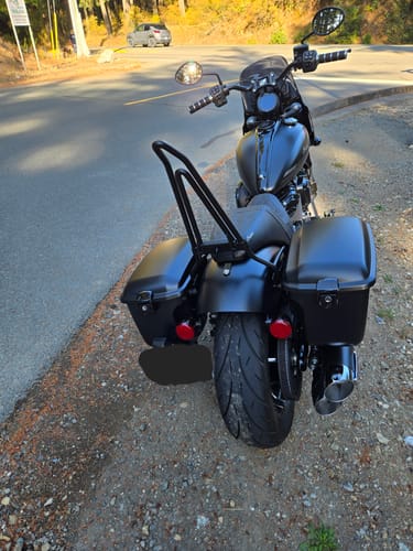Customer photo review of Iron Born Blade 25" Indian Sport Chief (2023+) Sissy Bar with Foldable Luggage Rack Matte Black
