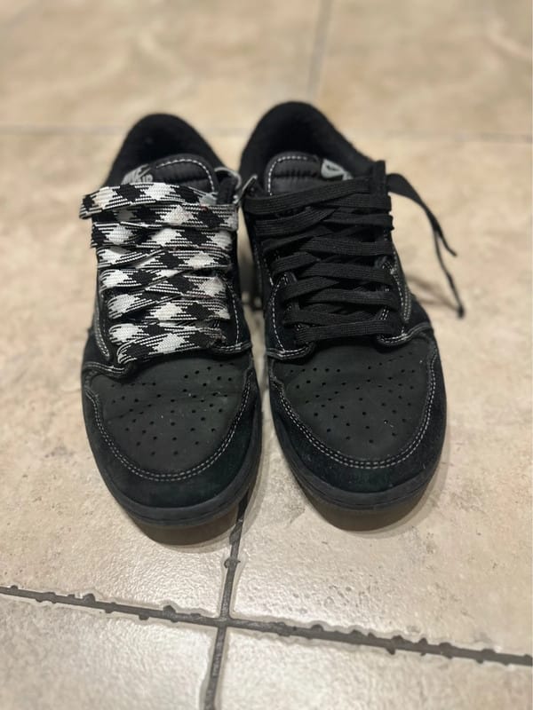 Customer photo review of Air Jordan 1 Retro Low OG SP Travis Scott Black Phantom