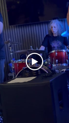 Customer video review of Music Note Tree T-Shirt