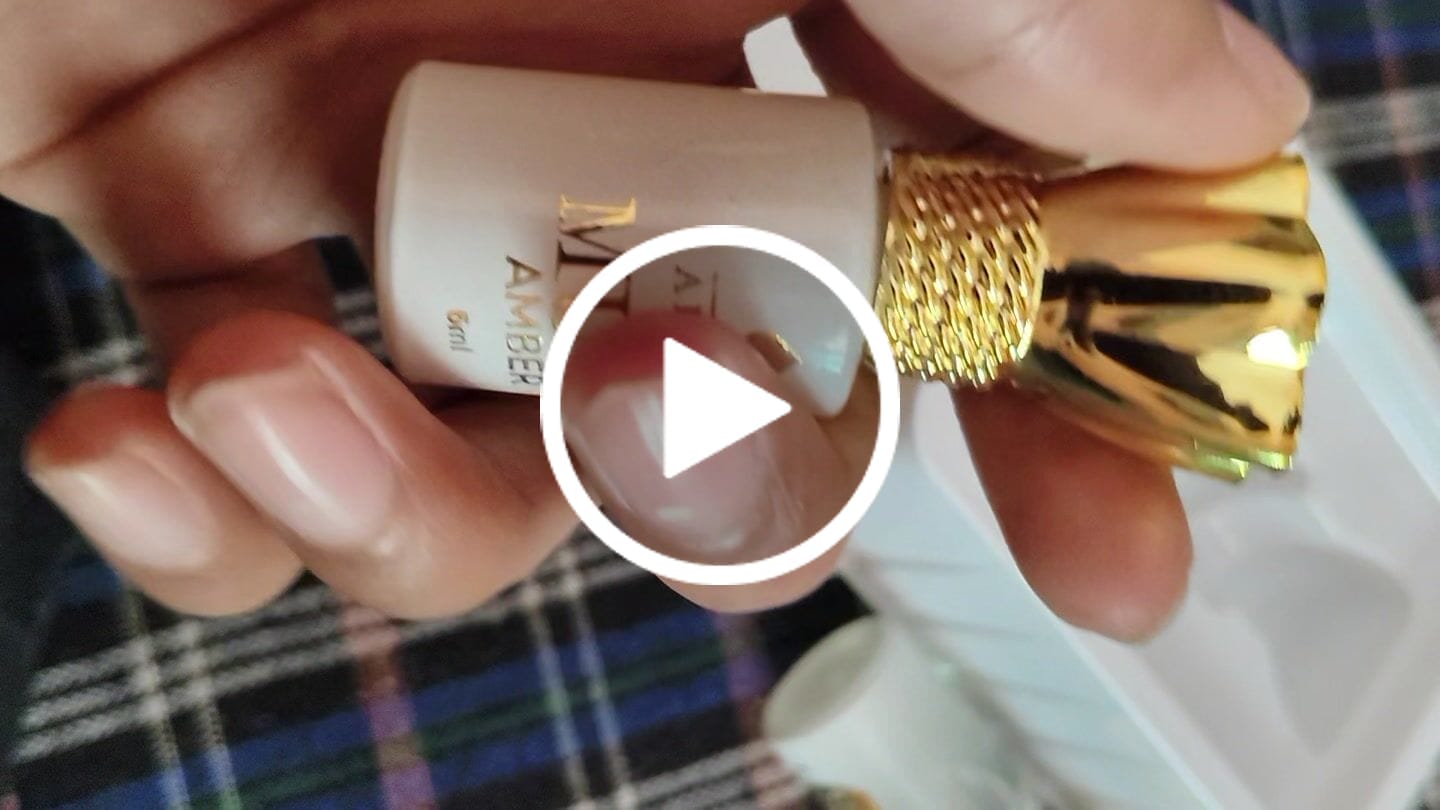 Customer video review of PREMIUM WHITE OUD & MUSK AMBER ATTAR - COMBO OFFER