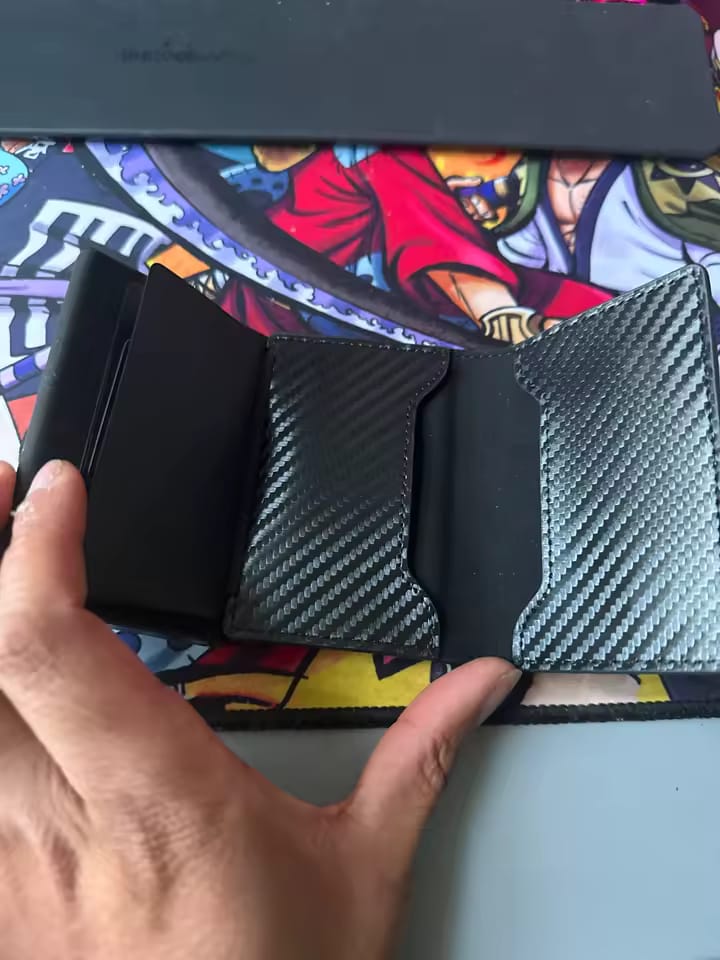 Customer photo review of Tarjetero RFID BLINDAX — Bloqueo antirrobo