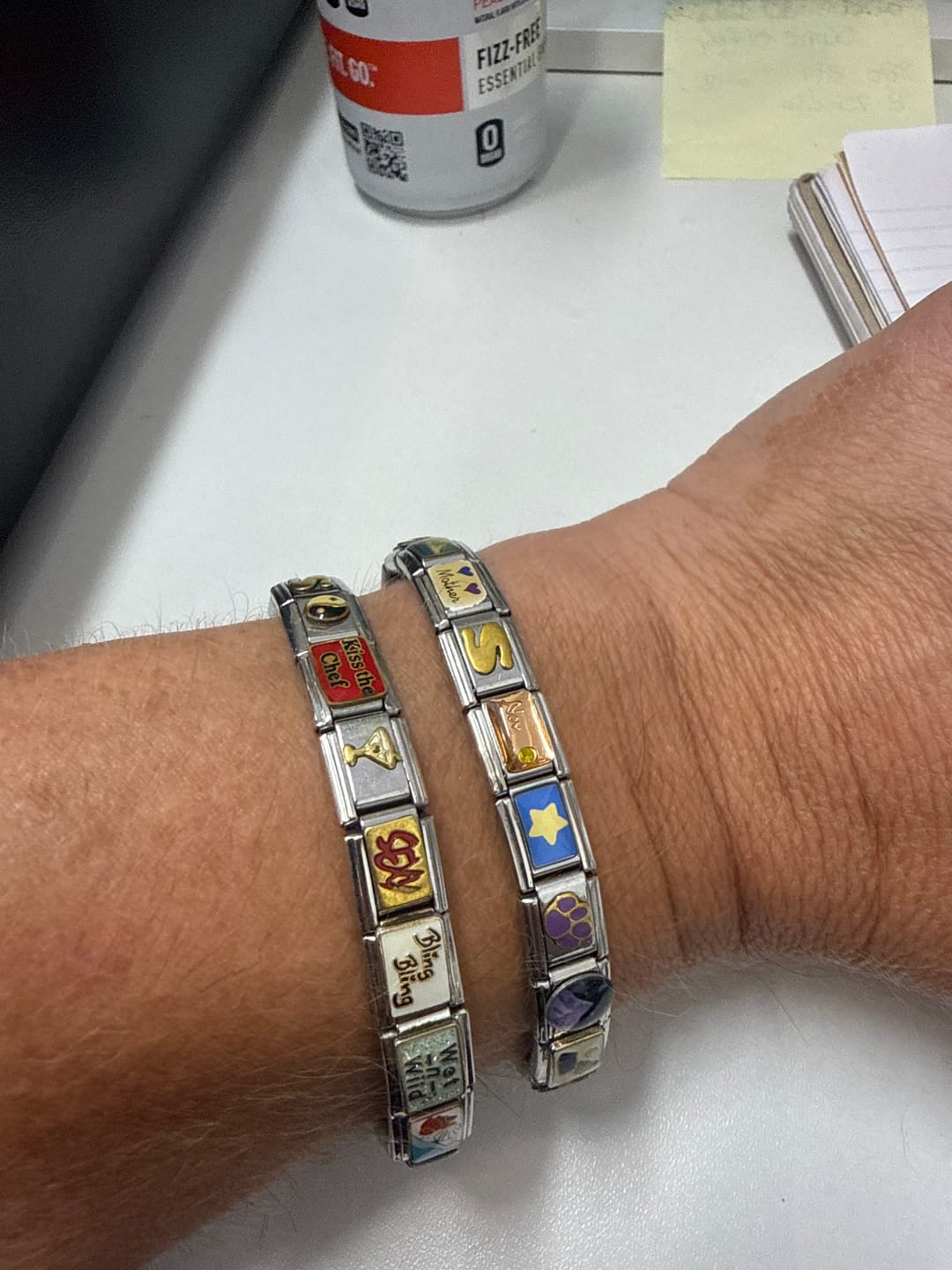Customer photo review of Letter (Q)