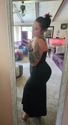 Customer photo review of Robe Gainante Sculptante à Dentelle Col V