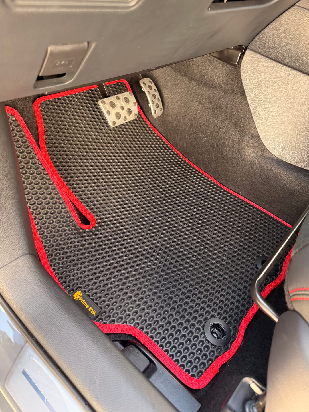 Customer photo review of Auto Fußmatten nach Maß - Komplettset