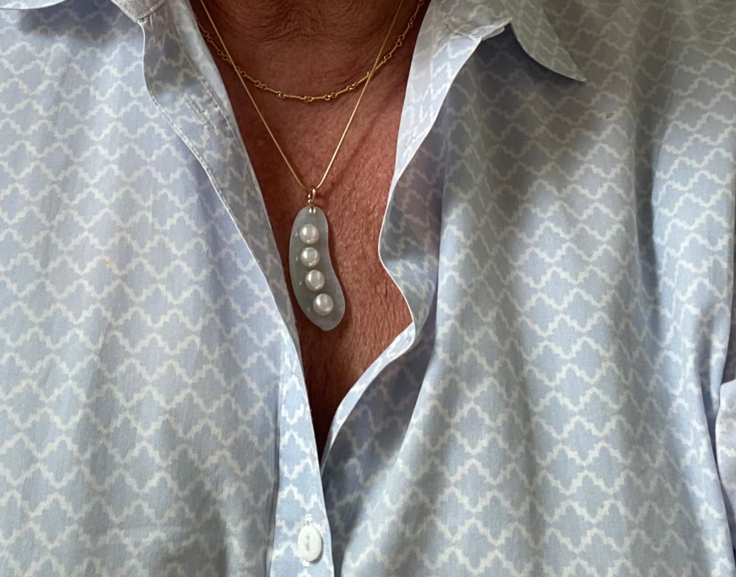 Customer photo review of Vintage Large 14k Yellow Gold 37.97ct Jade Pearl Sweet Pea Pod Pendant