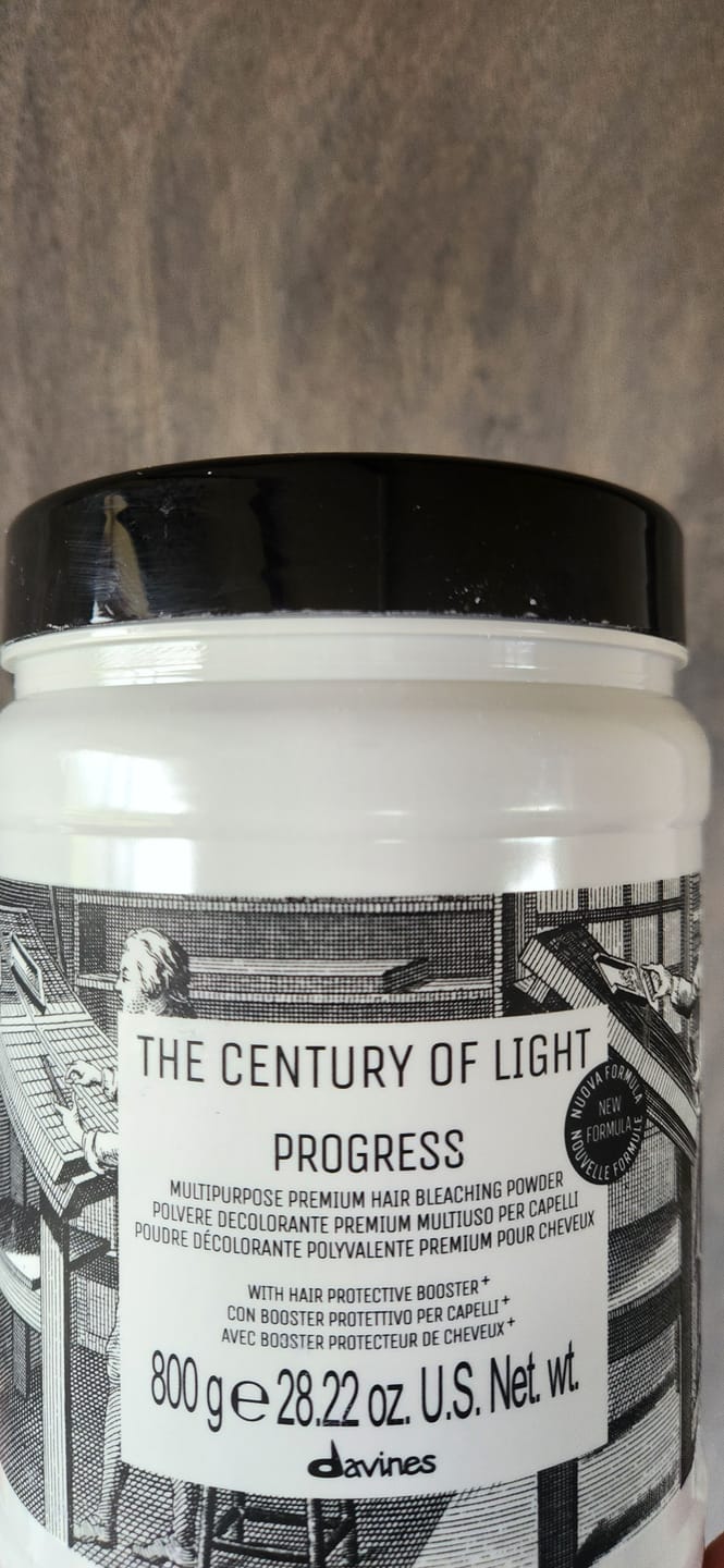 Customer photo review of Decolorante Century Of Light Progress Davines