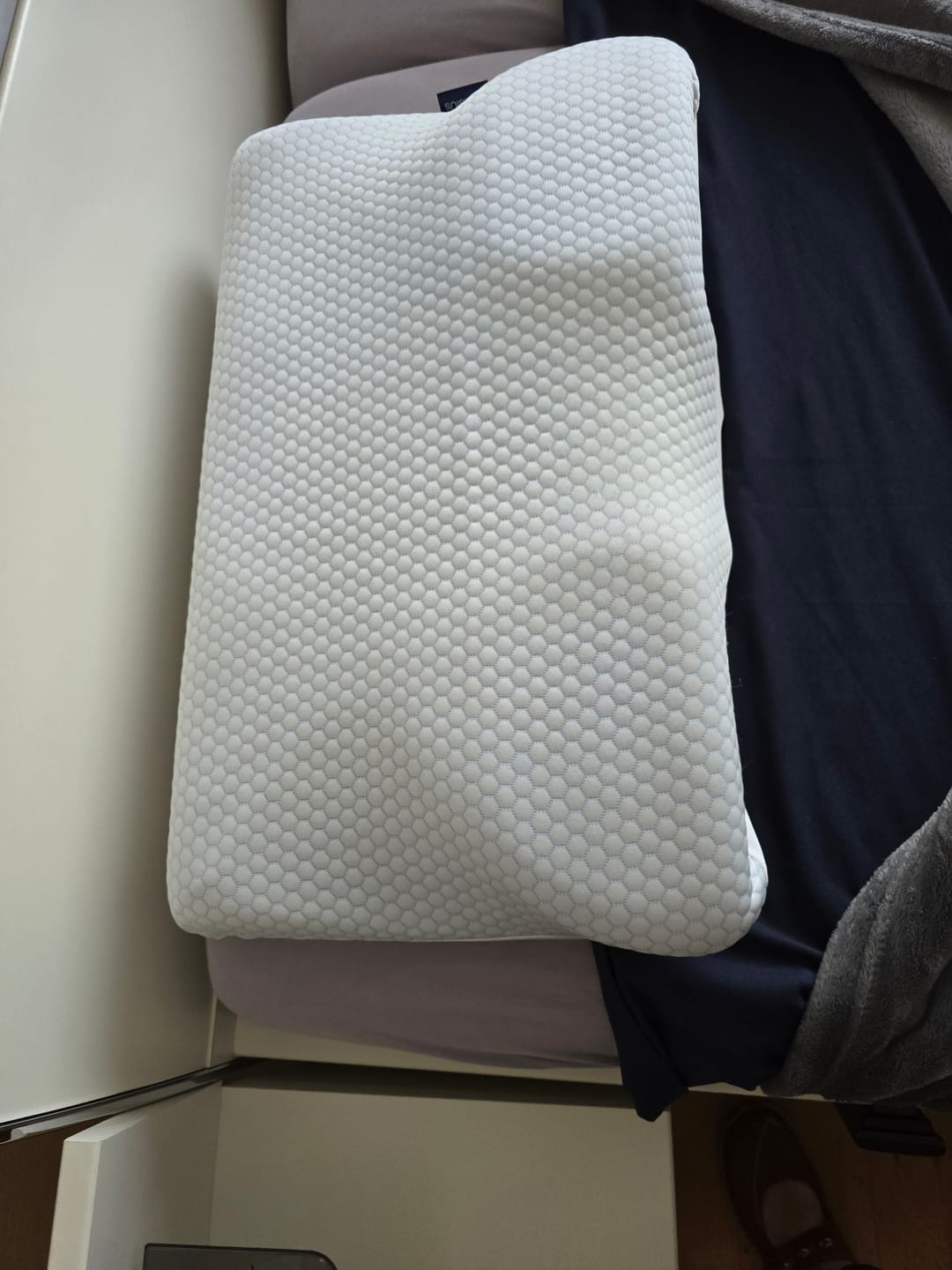 Customer photo review of Taie d'oreiller fraîche et pratique (système drap housse) - Pose rapide, nuits fraîches